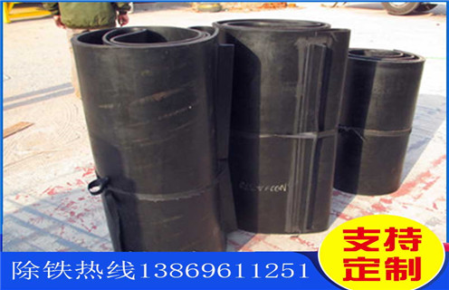永磁除鐵器，皮帶除鐵器，永磁皮帶除鐵器安裝高度有什么標(biāo)準(zhǔn)嗎