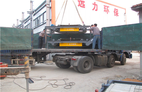 永磁滾筒除鐵器，內(nèi)蒙古永磁滾筒除鐵器知識(shí)參數(shù)_內(nèi)部磁塊安裝方法_內(nèi)蒙古永磁滾筒除鐵器型號價(jià)格