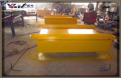 永磁除鐵器，云南永磁除鐵器rcya1-80知識參數(shù)_內(nèi)部磁塊安裝方法_云南永磁除鐵器rcya1-80型號價格