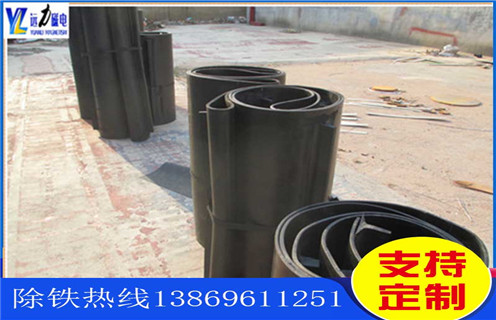 電磁除鐵器皮帶，電磁除鐵器皮帶跑偏是反方向調(diào)整嗎調(diào)整方法_電磁除鐵器皮帶跑偏是反方向調(diào)整嗎跑偏原因及如何調(diào)_刮板價(jià)格