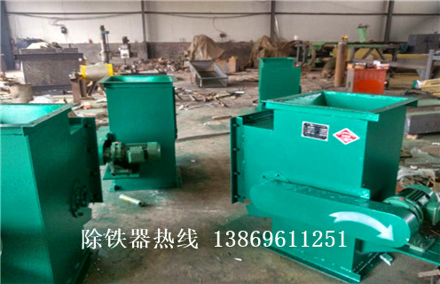 管道除鐵器，吉林液體管道除鐵器_吉林液體管道除鐵器廠家應(yīng)用安裝示意圖型12000高斯_可定制工作原理