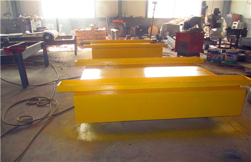 永磁自卸式除鐵器，湖南訂購永磁自卸式除鐵器_如何卸鐵國家標準安裝工作視頻_湖南訂購永磁自卸式除鐵器型號