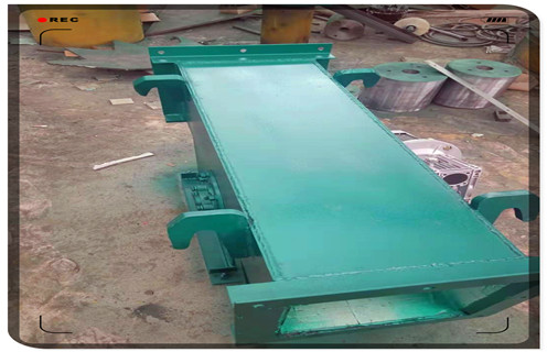 管道除鐵器，福建法蘭連接管道除鐵器_內(nèi)部構(gòu)造_福建法蘭連接管道除鐵器哪家好_使用方法