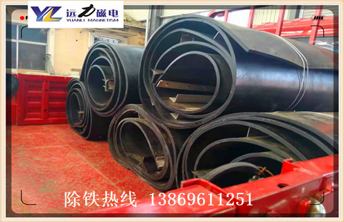 除鐵器皮帶，河北除鐵器皮帶跑偏如何調(diào)_河北除鐵器皮帶跑偏如何調(diào)怎么調(diào)整皮帶原因及如何調(diào)_刮板價格  
